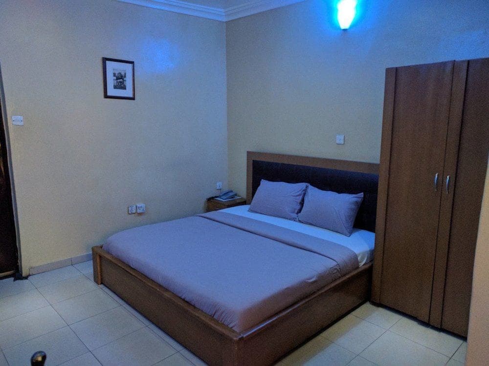 White House Hotel & Conference