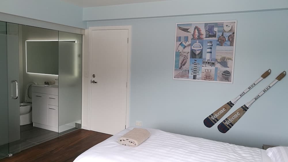 Aquarius De Lavender Lake View B&B