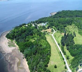 Still Point Lodge & Cottages