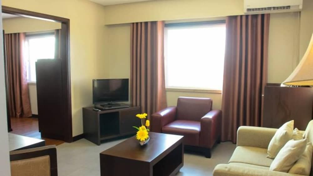 Tanza Oasis Hotel and Resort