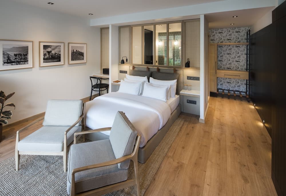 Quinta de S. Bernardo Winery & Farmhouse