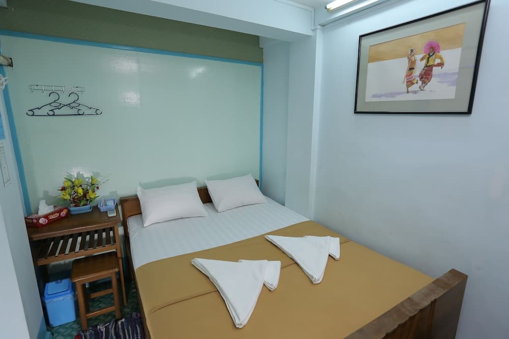 Chan Myae Thar Guest House Yangon