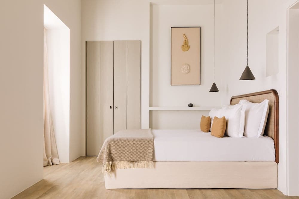 White Exclusive Suite & Villas