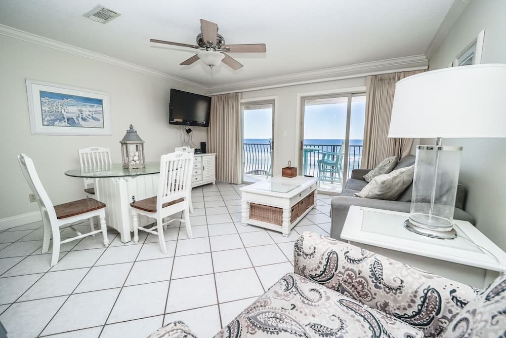 Coral Reef Club by Panhandle Getaways