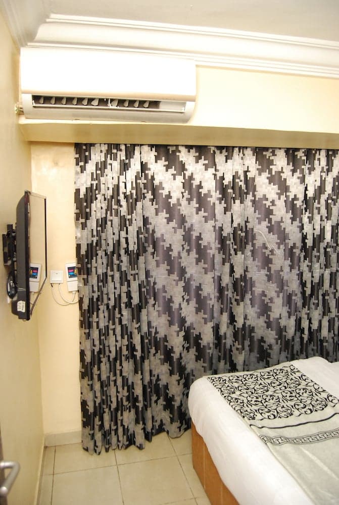 Dawn Carrington Hotels