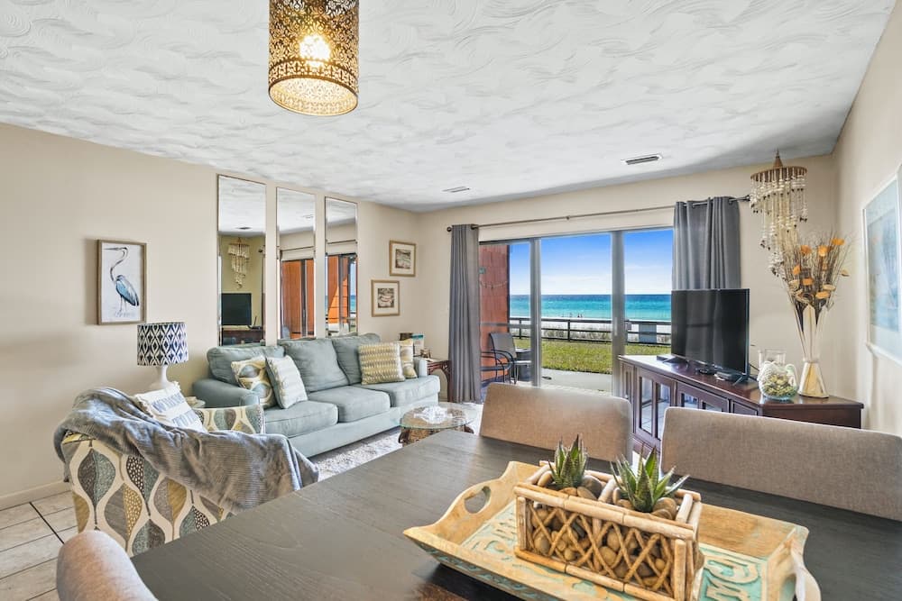 Polynesian Village Condominium by Panhandle Getaways