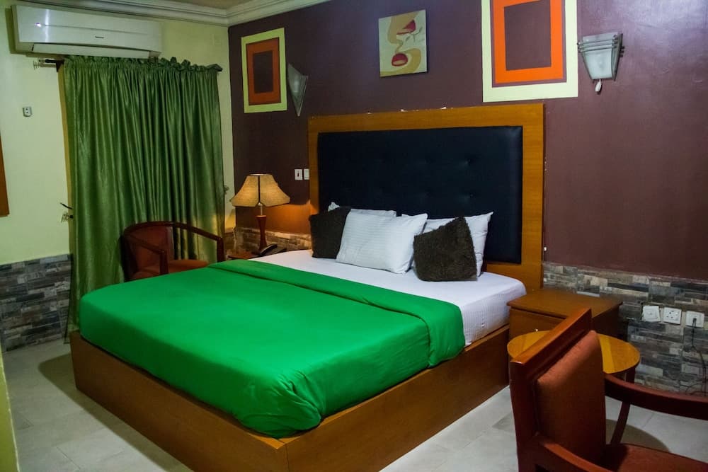 Silver Grandeur Hotel