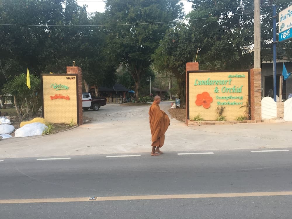 Lundaresort & Orchid