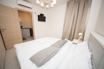 Jonathan hotel in Ben Yehuda