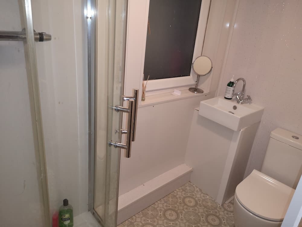 Glasgow Hampden Garden Apartment