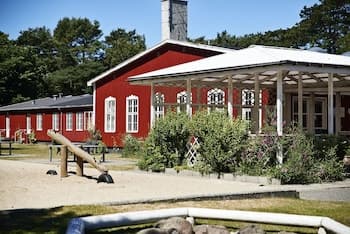 Rønne Vandrerhjem - Hostel