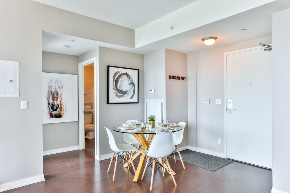 Liberty Village Condo w Parking