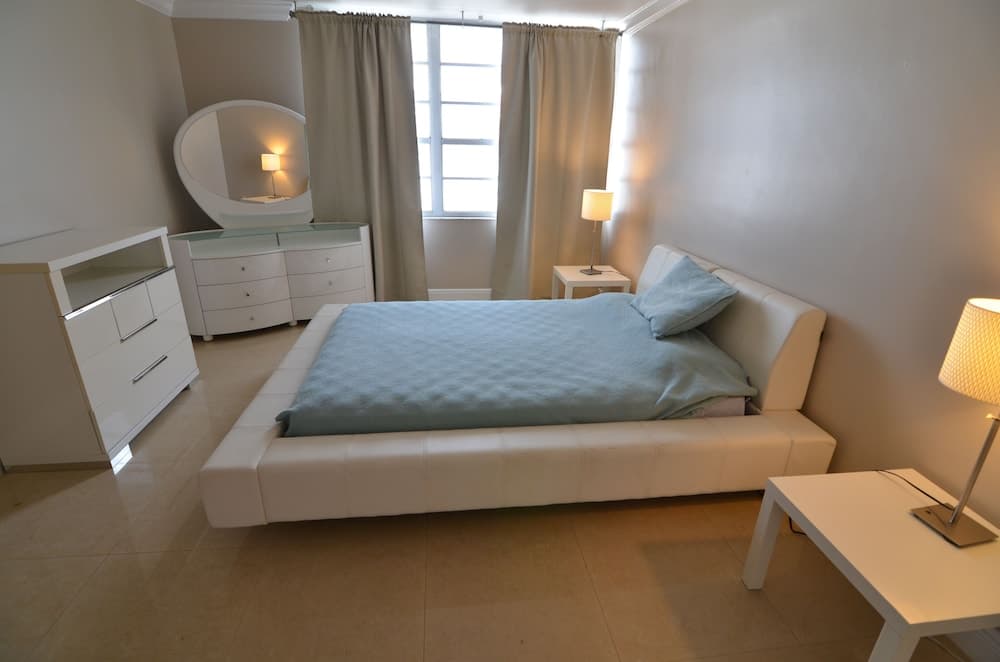 Riviera Luxury Living at the Decoplage