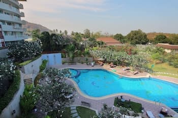 Searidge Resort Huahin By Natavisan