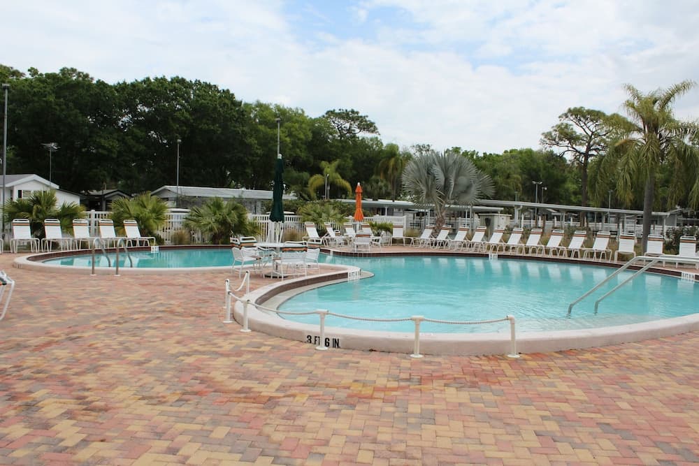 Horseshoe Cove RV Resort