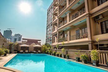 Hampton Hotel & Apartment