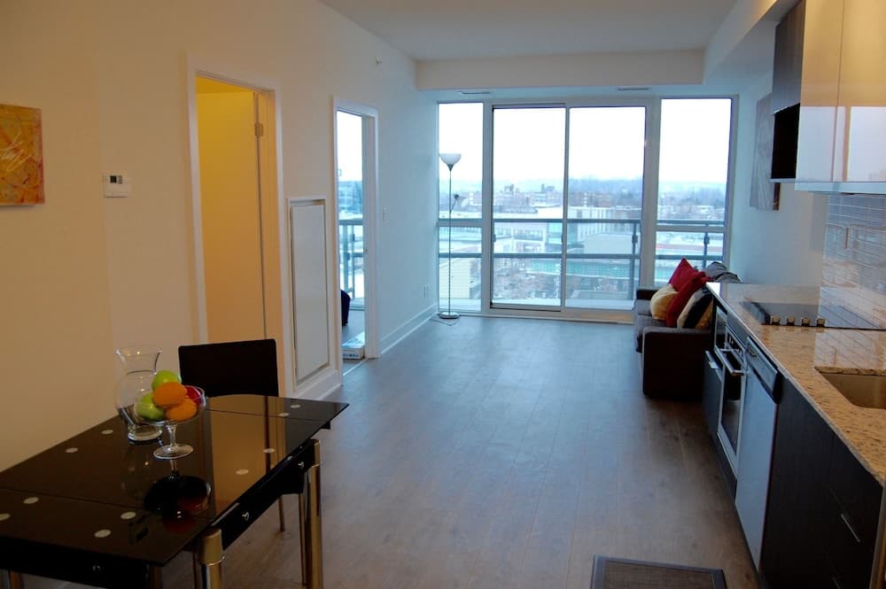 Shops at Don Mills Furnished Apartments