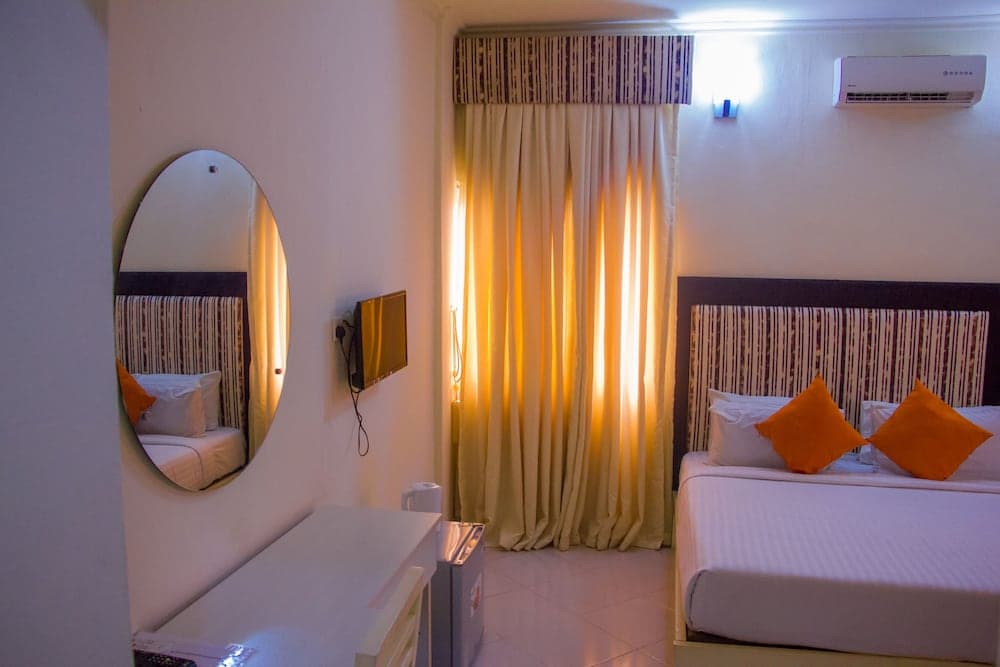 Pilgrims Brook Hotels Ltd