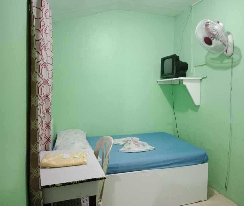 OYO 1048 Jomckayl Apartelle