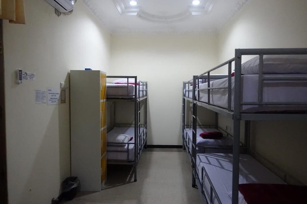 The Backpacker Semarang - Hostel