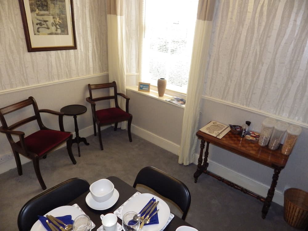 Ryvington Apartments