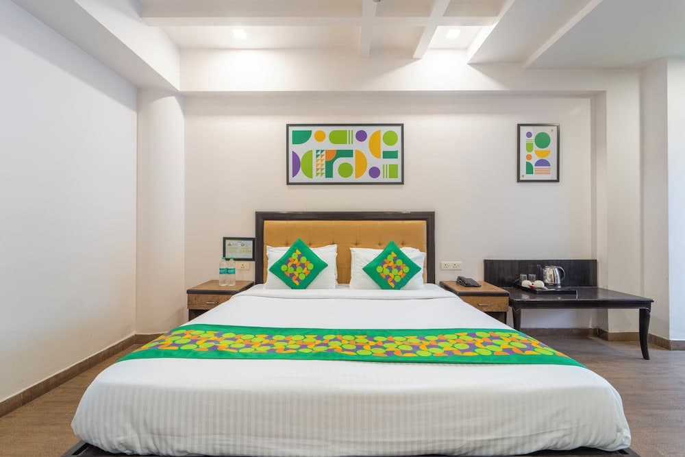 Treebo Shivam Inn Near Singapore Mall