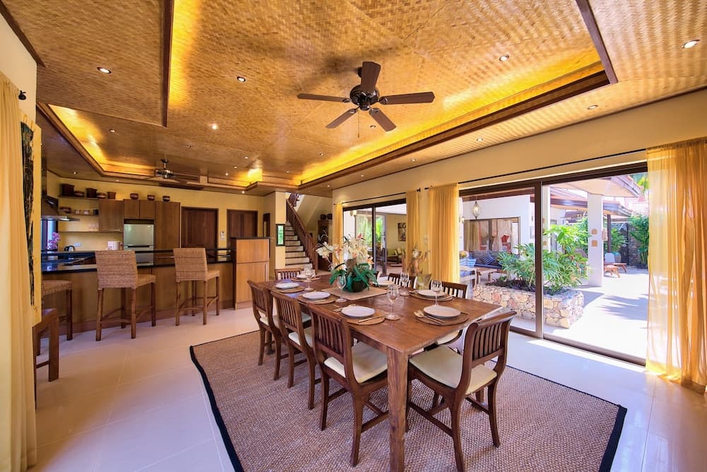 Baan Buaa - 3 Bedroom Beach Side Villa