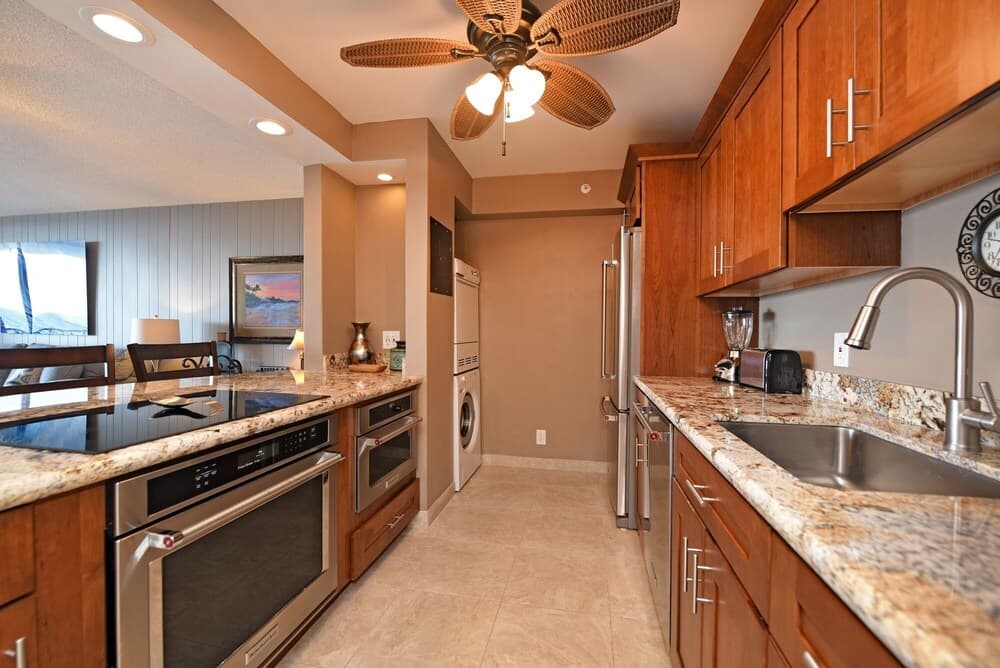 Valley Isle #509 1 Bedroom Condo by RedAwning