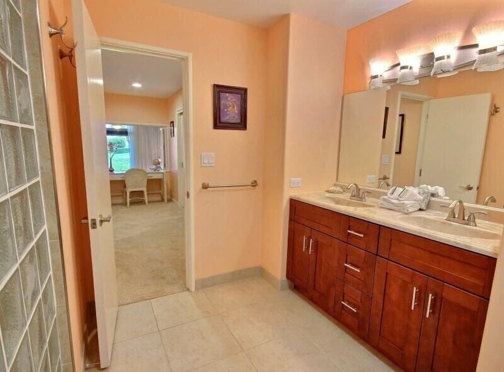 Kaanapali Royal #p101 2 Bedroom Condo by RedAwning