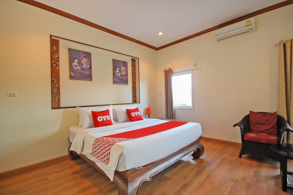 OYO 1117 Phuket Airport Suites