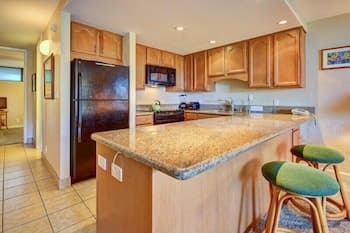 Papakea #c108 1 Bedroom Condo by RedAwning