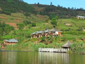 Lake Bunyonyi Rock Resort