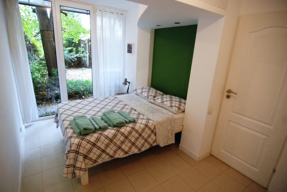 Baratero Garden Apartment