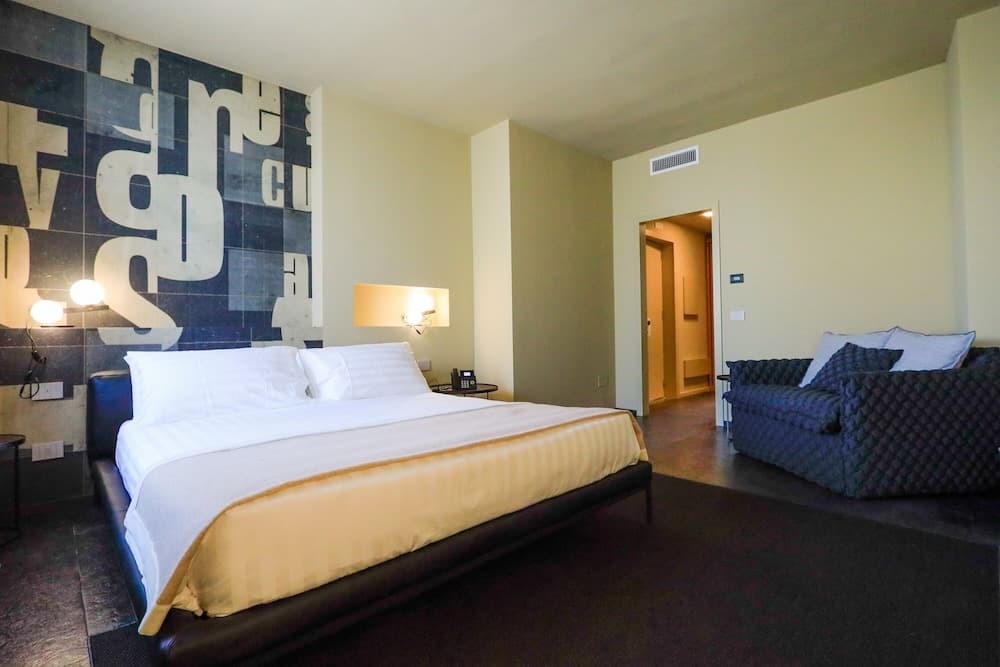 ARCO VECCHIO URBAN SUITE by EPOCA COLLECTION