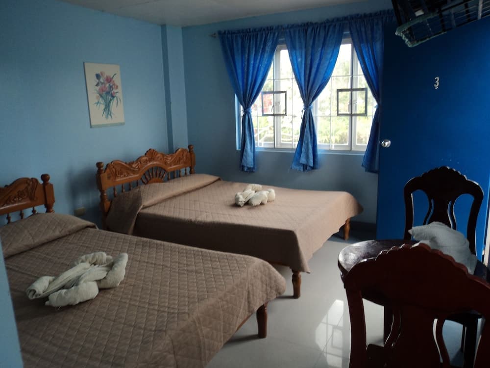 Shorestop Resort Inn