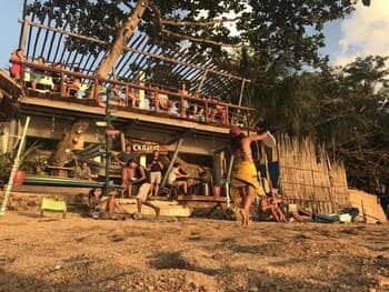 Outpost Beach Hostel - Adults Only