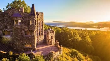HIGHLANDS CASTLE overlooking Lake George.. plus 2 other Castles!