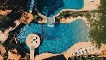 TreeCasa Hotel & Resort