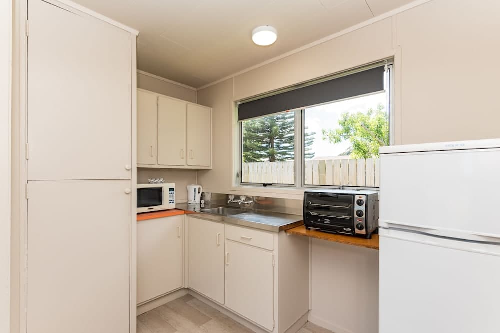 Waitangi Beach Units