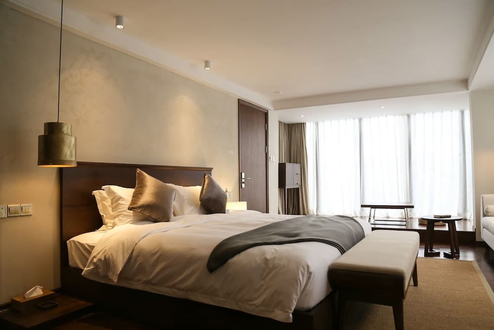 Seclusive Life in Jiangnan •Canal Yard