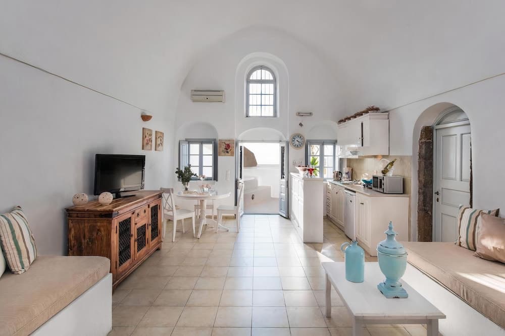 Saint George Exclusive