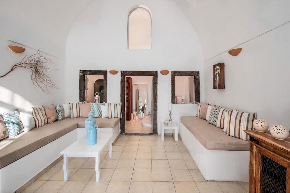 Saint George Exclusive