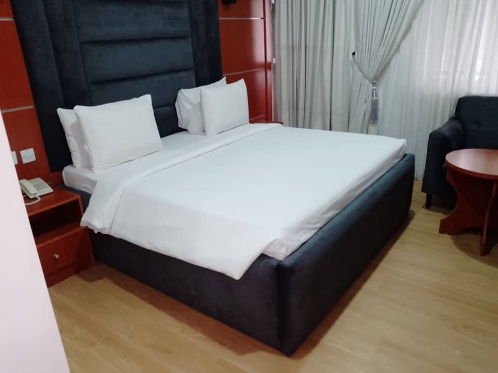 Chida Hotel International