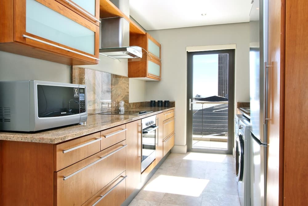 ITC Hospitality Group Penthouse 2 Bedrooms Piazza On Church Square