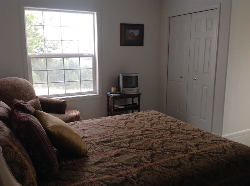 Bluebird Hill Farm B&B