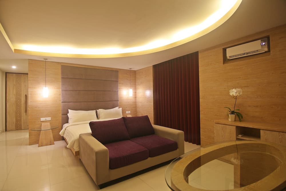 Greenfield Luxury Villas