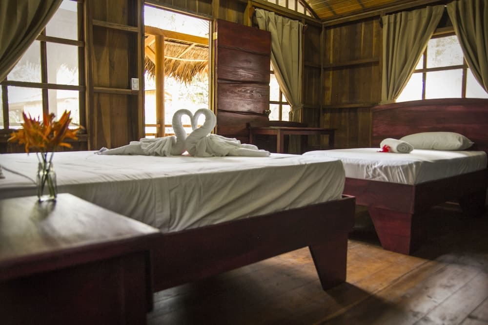 Hidden Paradise Lodge