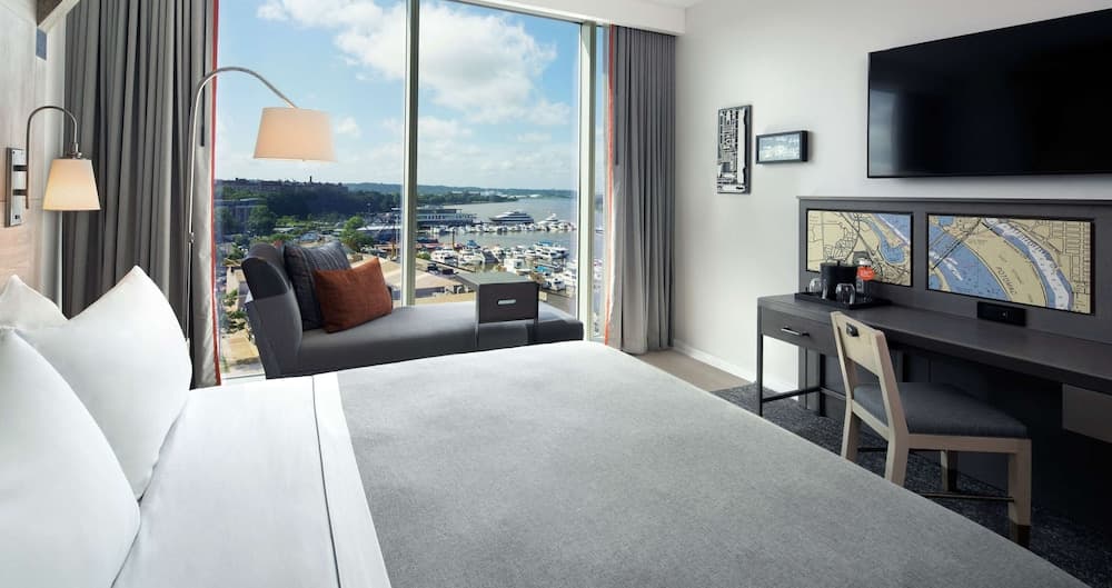 Canopy by Hilton Washington DC The Wharf