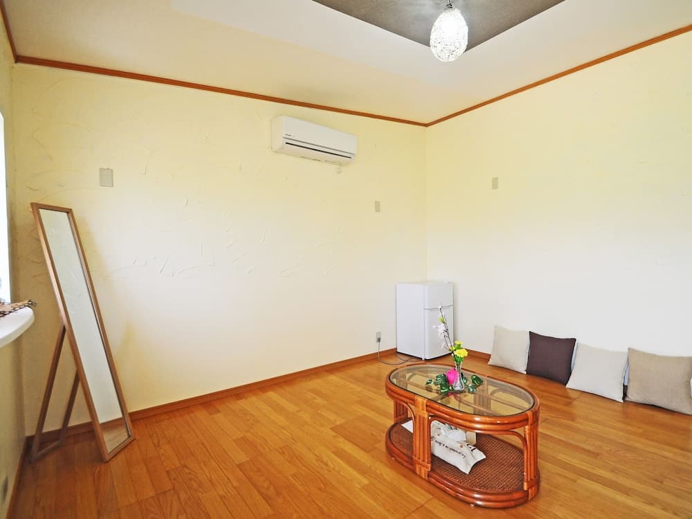 Next Tainment - Hostel