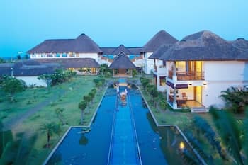Le Pondy Beach & Lake Resort